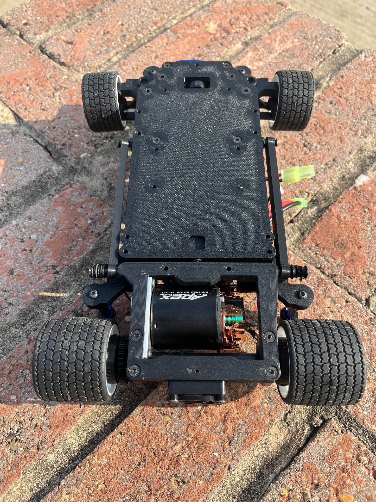 12Q3-03 Qlub Spec Kit - BUILT